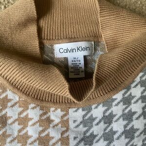 Calvin Klein houndstooth sweater
